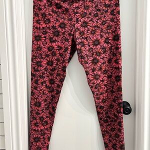 LuLaRoe Tall & Curvy Leggings with Pink Floral on Black